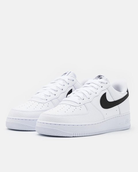 Nike Air Force 1 '07 White CT2302-100 unisex sneakersy skórzane białe Nike Air Force 1 '07 White CT2302-100 unisex sneakersy skórzane białe