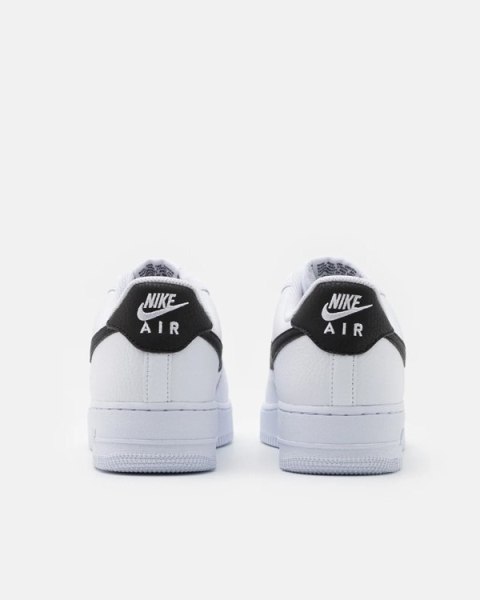 Nike Air Force 1 '07 White CT2302-100 unisex sneakersy skórzane białe Nike Air Force 1 '07 White CT2302-100 unisex sneakersy skórzane białe