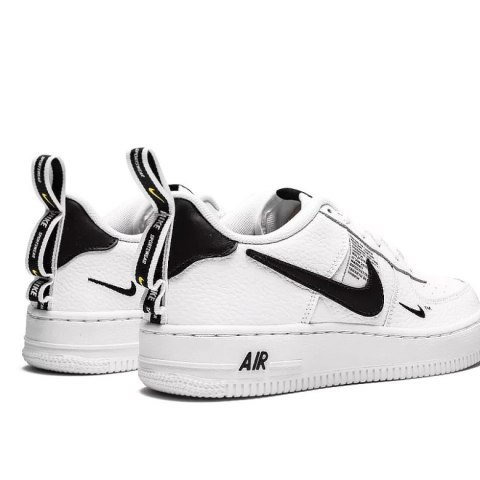 Nike Air Force 1 '07 LV8 Utility White unisex sneakersy białe z technicznymi detalami Nike Air Force 1 '07 LV8 Utility White unisex sneakersy białe z technicznymi detalami