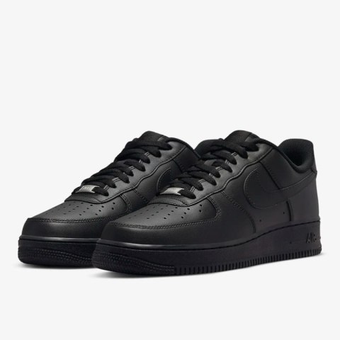 Nike Air Force 1 '07 Triple Black unisex sneakersy skórzane całe czarne Nike Air Force 1 '07 Triple Black unisex sneakersy skórzane całe czarne