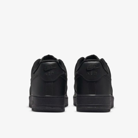 Nike Air Force 1 '07 Triple Black unisex sneakersy skórzane całe czarne Nike Air Force 1 '07 Triple Black unisex sneakersy skórzane całe czarne