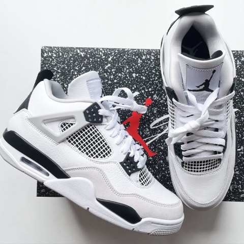 Nike Air Jordan 4 Retro Military Black unisex sneakersy białe z czarnymi detalami Nike Air Jordan 4 Retro Military Black unisex sneakersy białe z czarnymi detalami