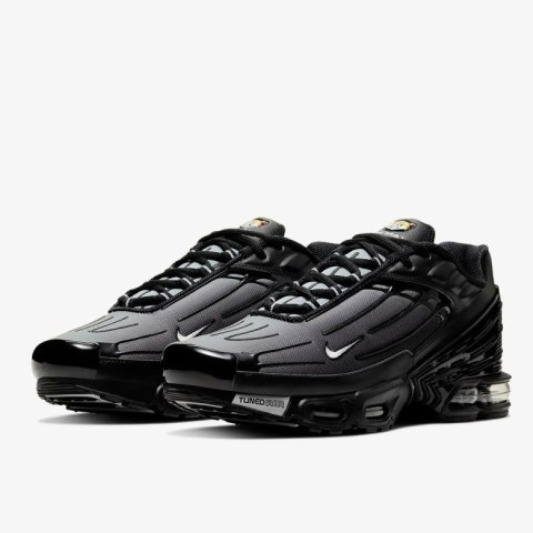 Nike Air Max Plus TN III Black & Wolf Grey CJ9684-002 unisex sneakersy z amortyzacją i siateczką Nike Air Max Plus TN III Black & Wolf Grey CJ9684-002 unisex sneakersy z amortyzacją i siateczką