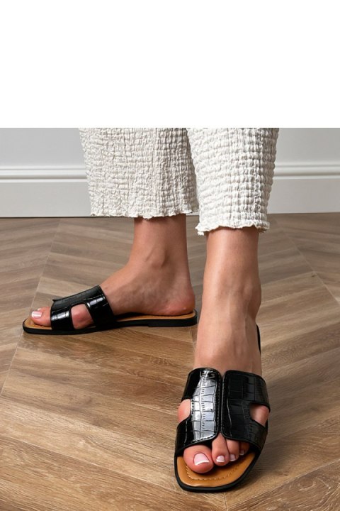 Sandał Klapki Model Sarini DM461 Black - PRIMO Sandał Klapki Model Sarini DM461 Black - PRIMO