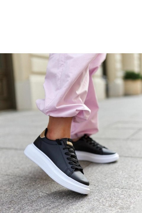 Czarne sneakersy na grubej podeszwie Ivalu - Solea Czarne sneakersy na grubej podeszwie Ivalu - Solea
